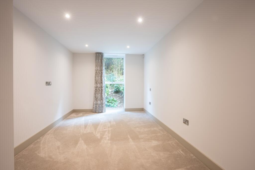 78 lilliput road flat 1-35