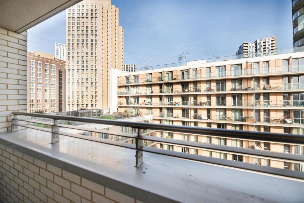 Balcony    .jpg
