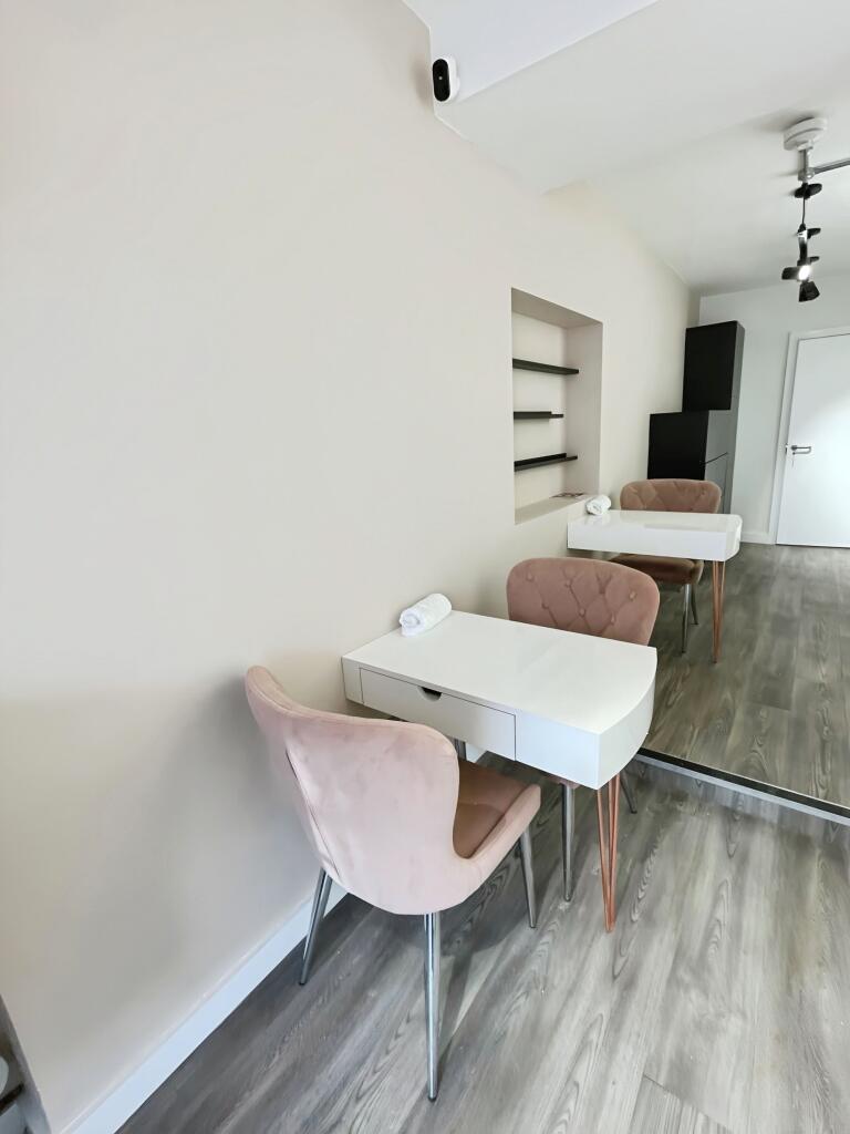 Nail Chairs