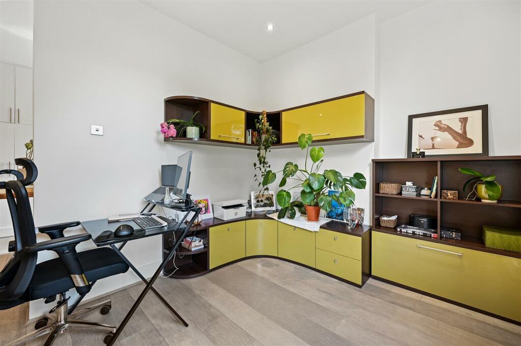 BCAR - Flat 4, 17Twyford Avenue - Rception B (4).J