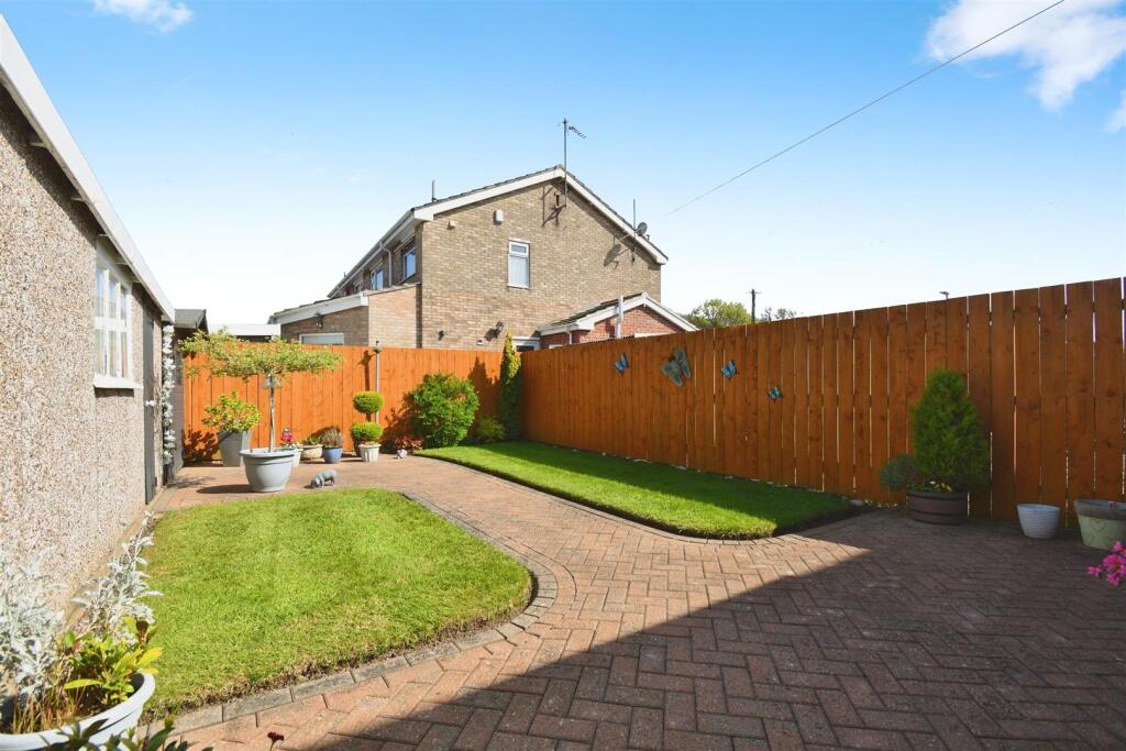 23749faa-U 20 20 2867 29.JPG