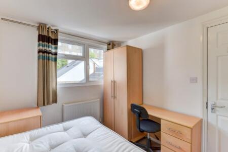 138 Balfour Road Bedroom 5