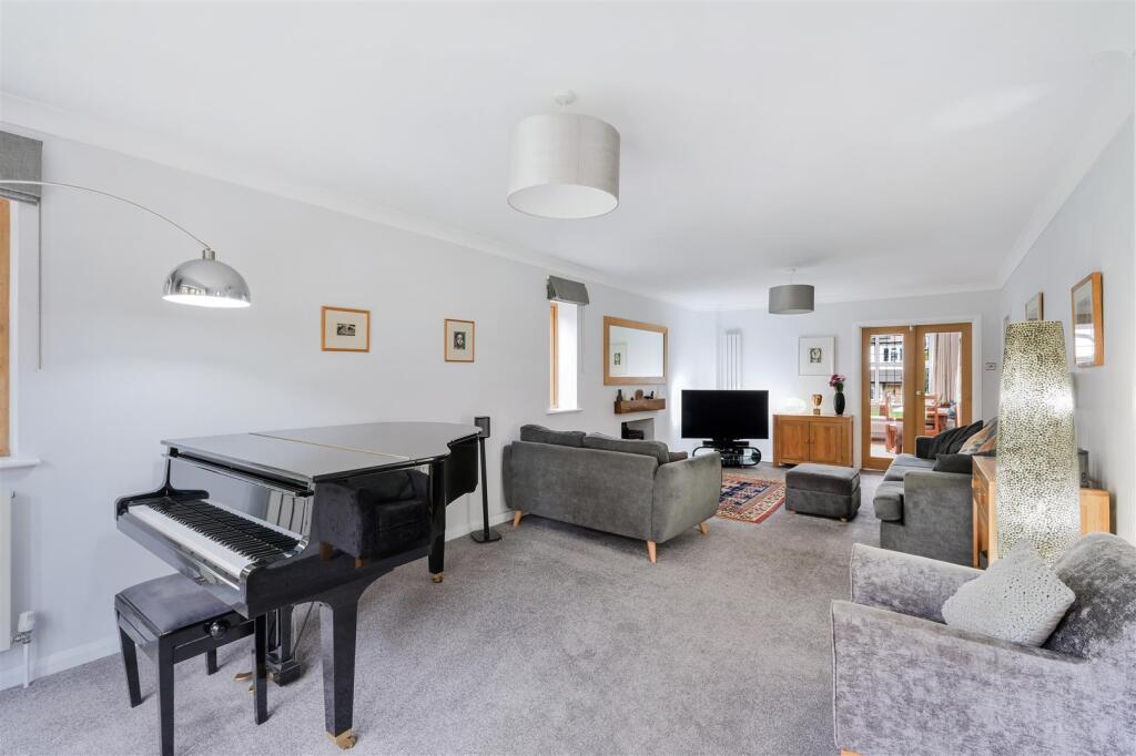 CHANTRY HURST (24).jpg