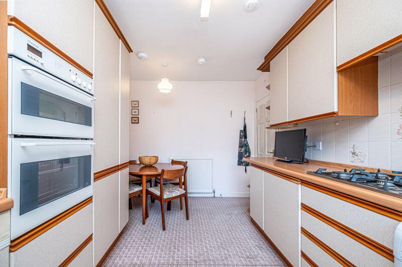 Breakfasting Kitchen