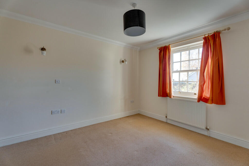 Bloomfield Court-...