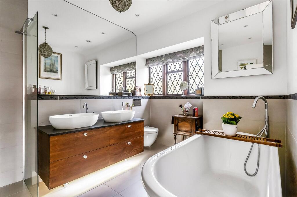 Ensuite Bathroom