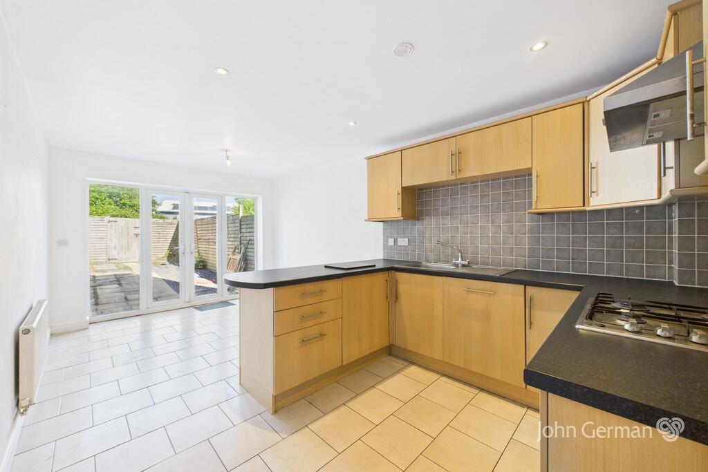 CAM05058G0-PR0163...