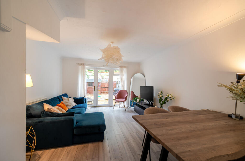 1384301-15-692433...