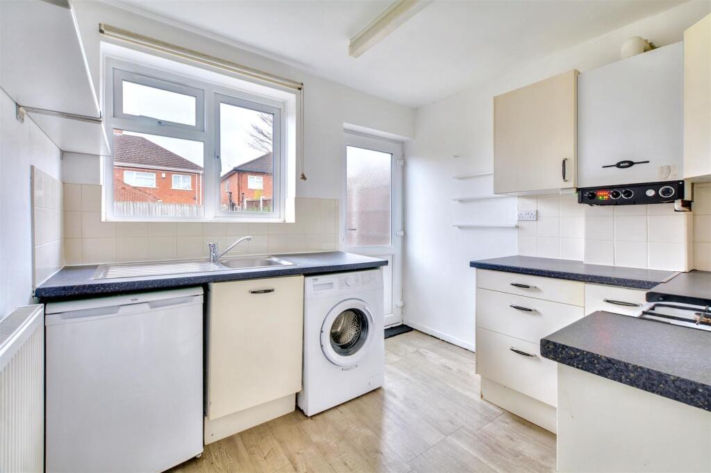 Kitchen_1.jpeg