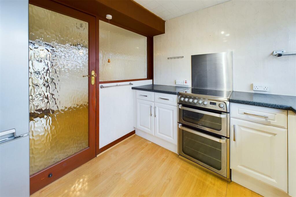 30 Footshill Road, Kingswood, Bristol BS15 8EP | F