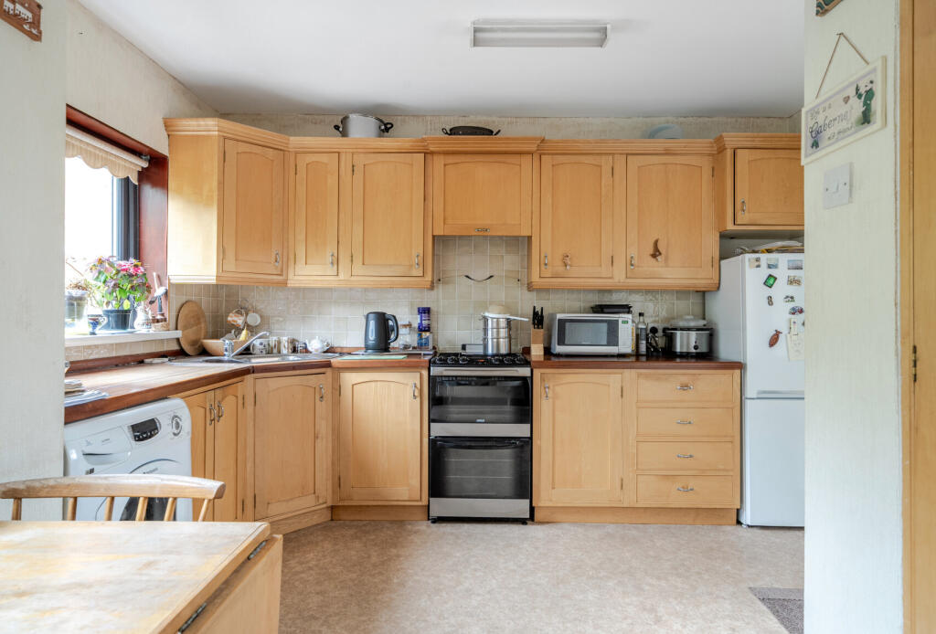 1309106-16-684aad...