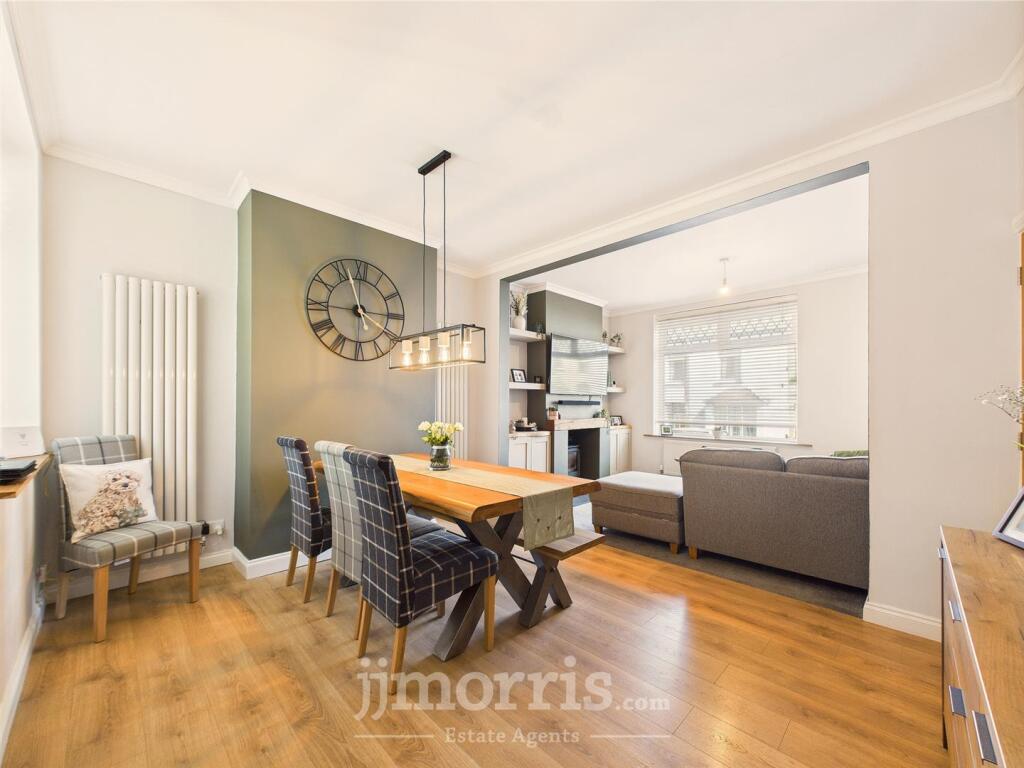 Open Plan Living/Dining Room