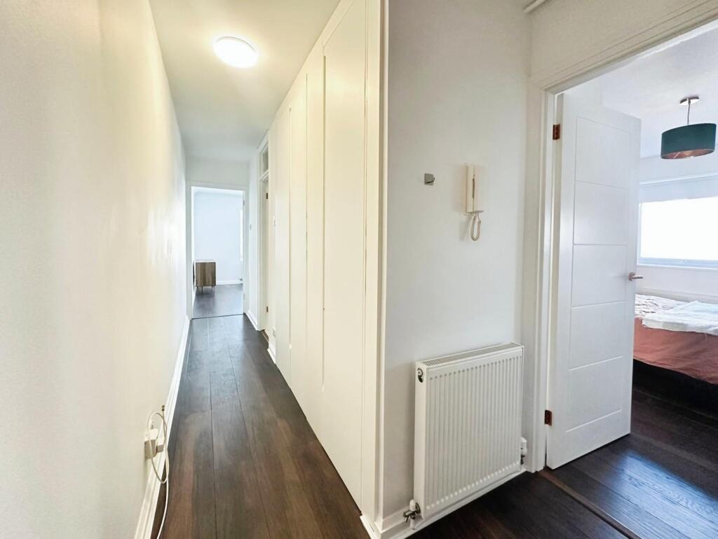 Hallway.jpg