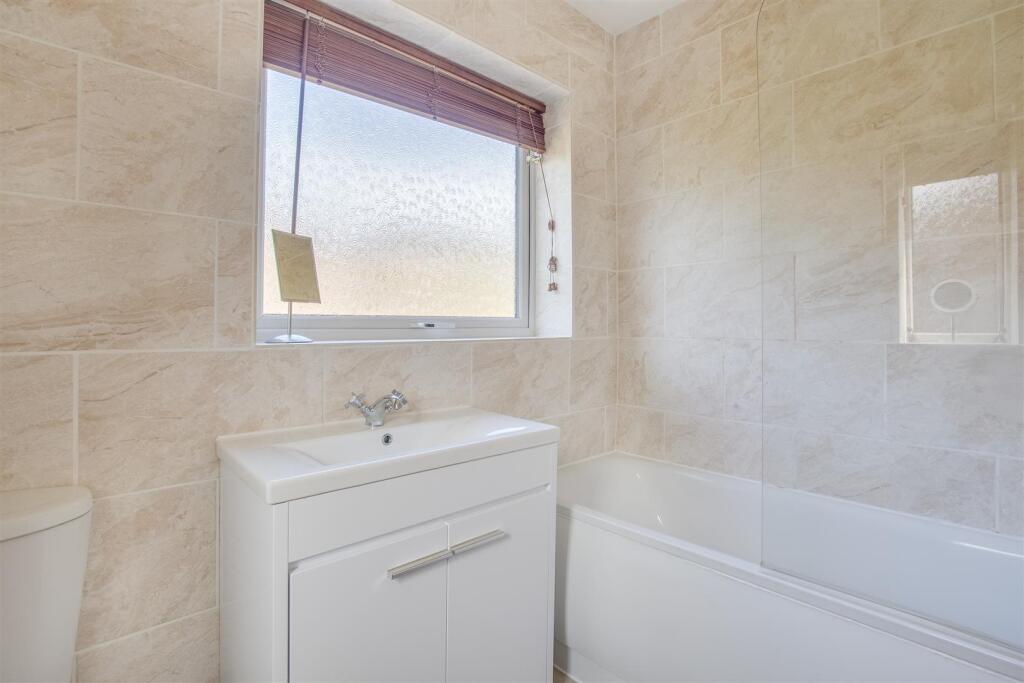 7 Hunt Road, HP13 7RE-2.jpg