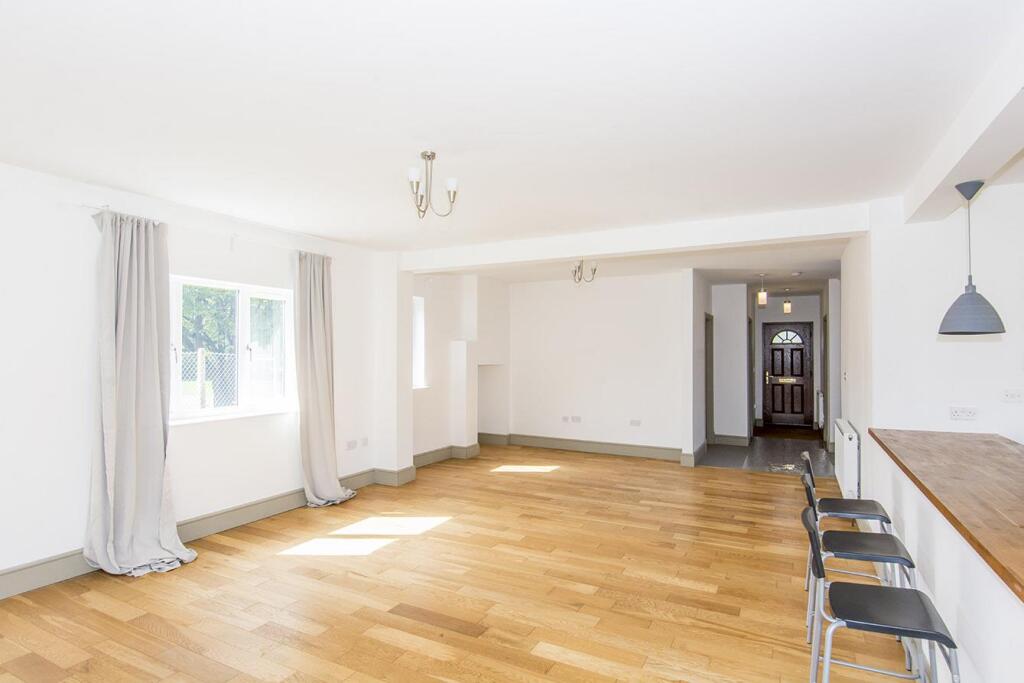 (Dining Area Photo Two)