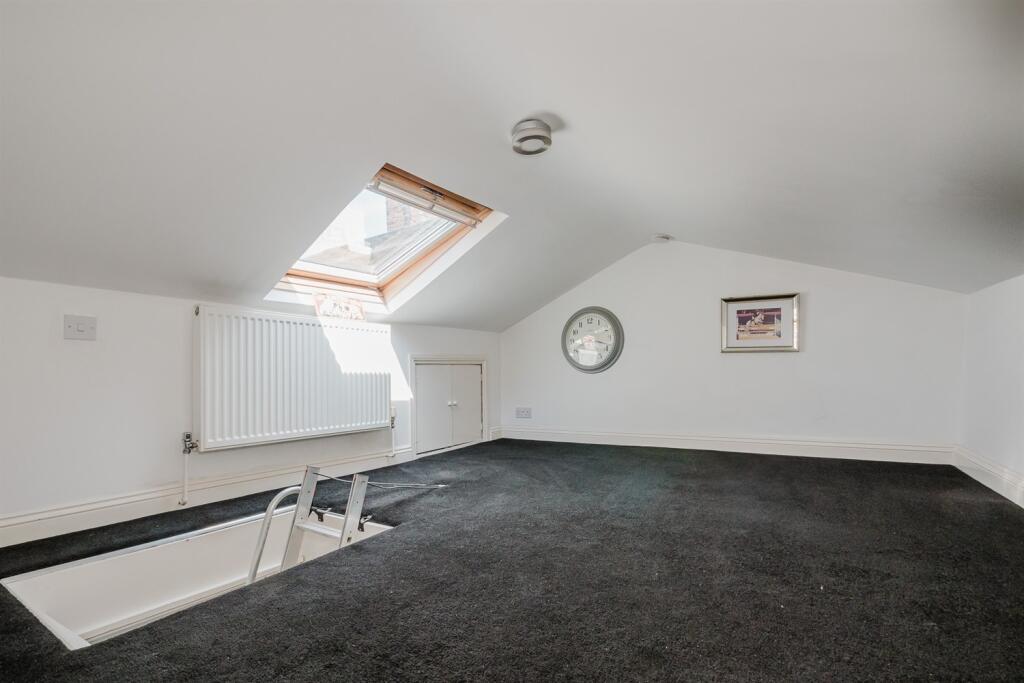 Loft Room/Occasional