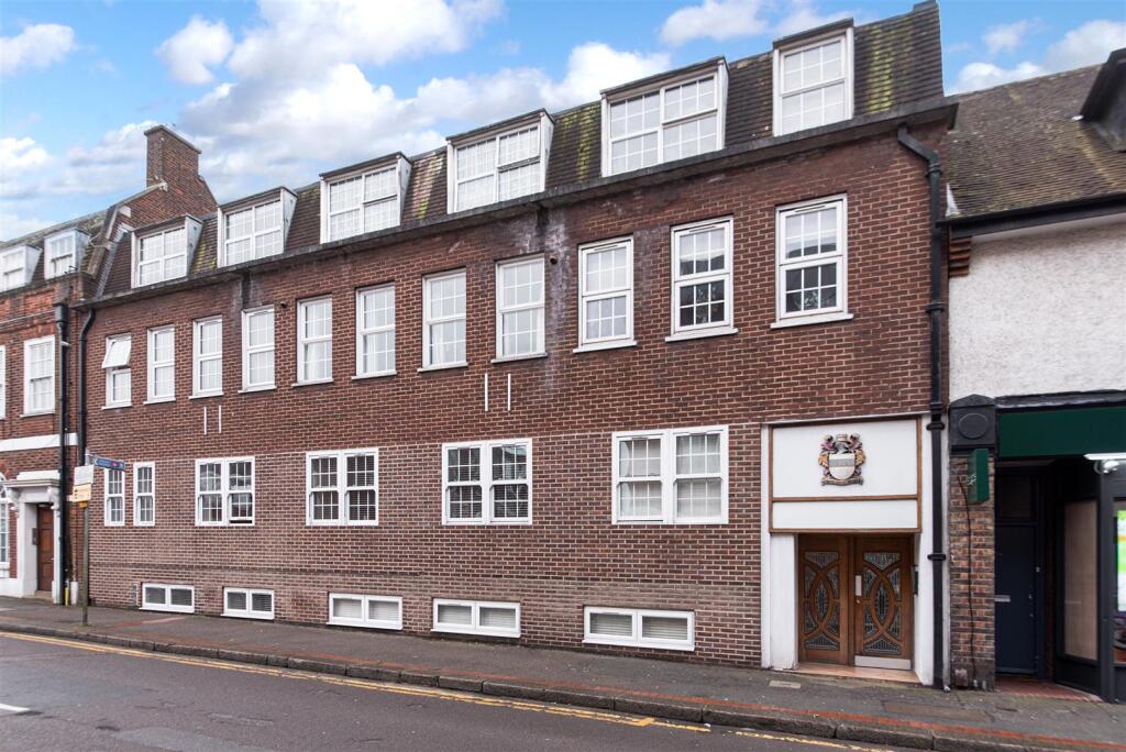 ROYAL CREST HOUSE,1B (13).jpg