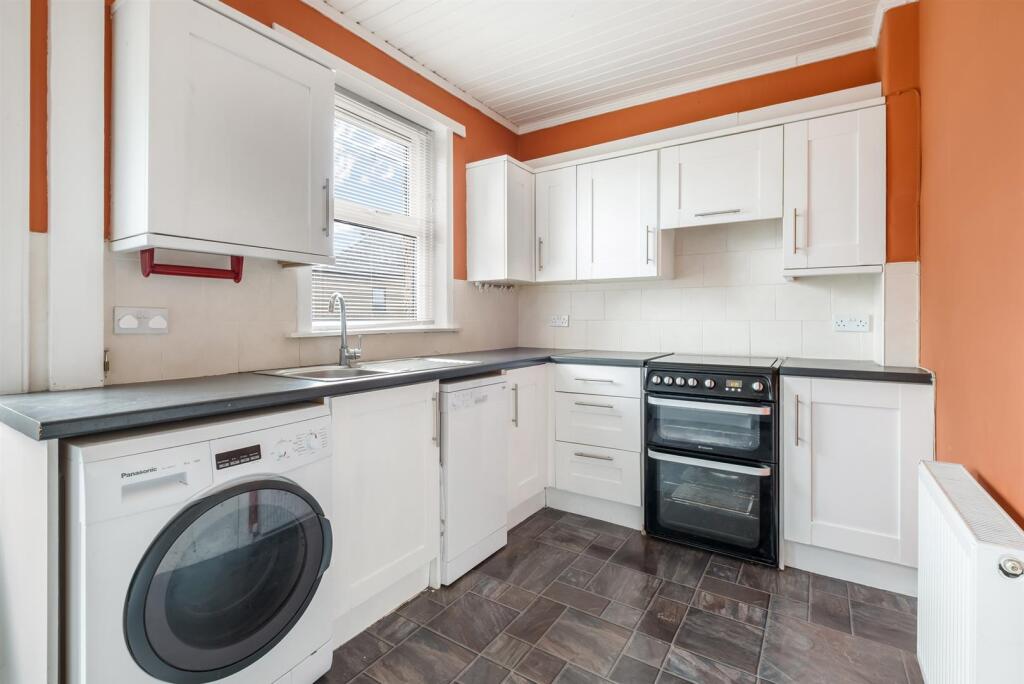 33 Graham Crescent (26).jpg