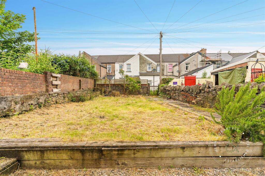 Anchor Street, Taffs Well (27).jpg