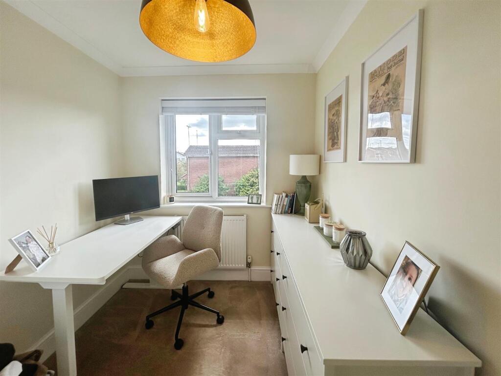 61217275--40E3-B227-6EF53A9F6737-21543-000012E06FF