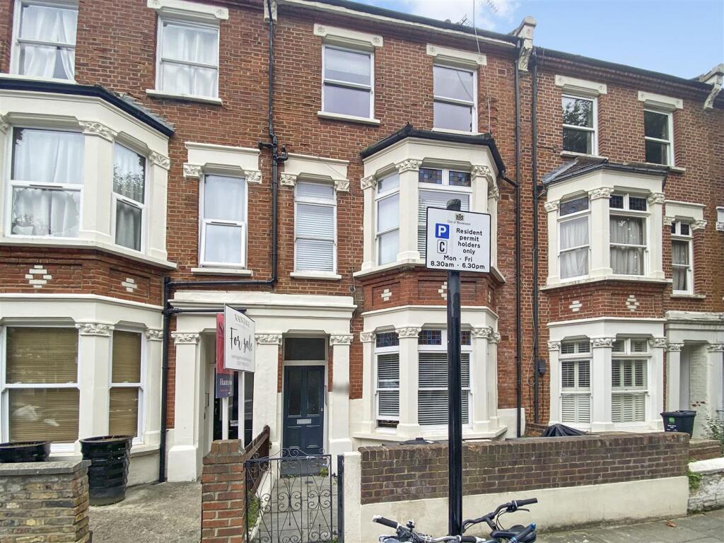 Exterior of building &amp; street