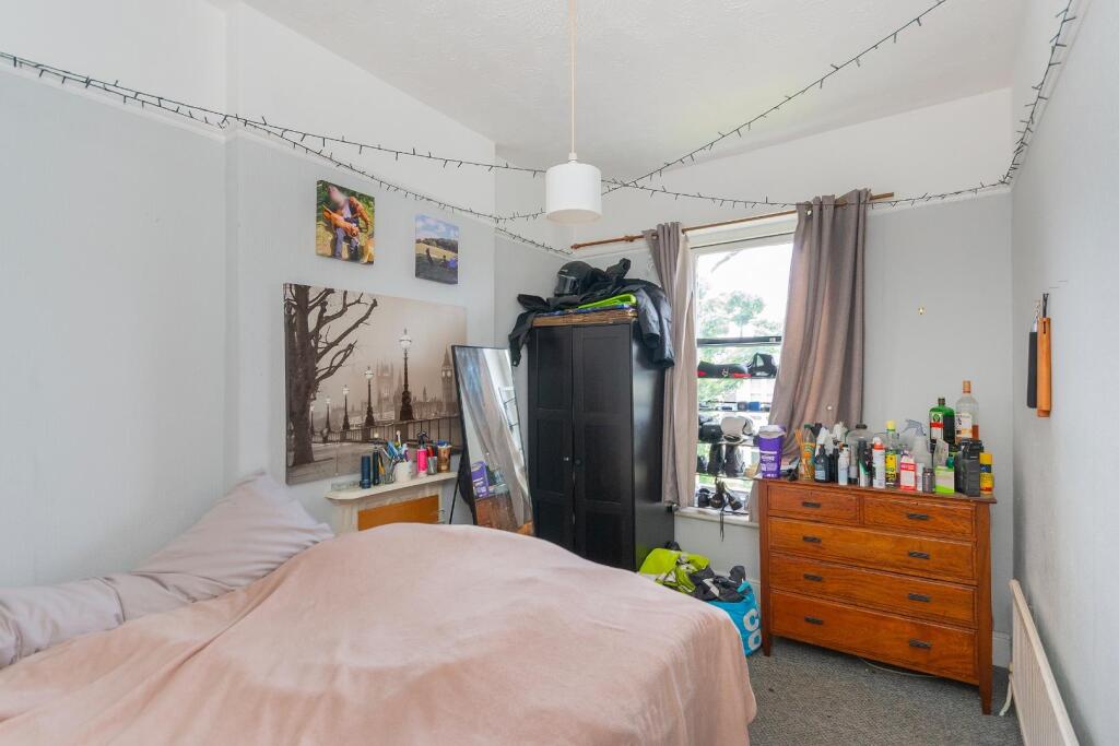 3F4AHD - Bedroom B.jpg