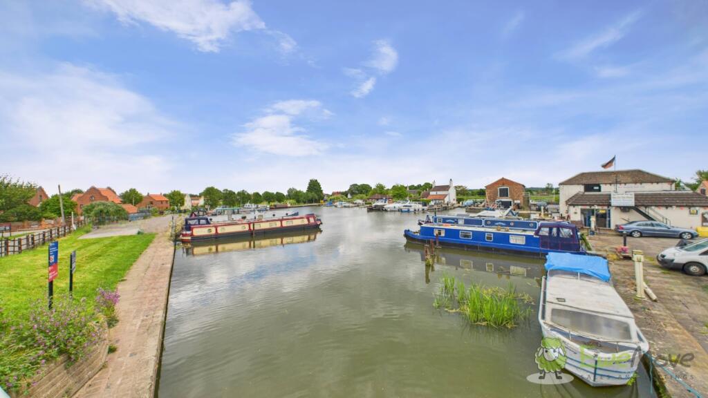 CAM02351G0-PR0072-STILL003