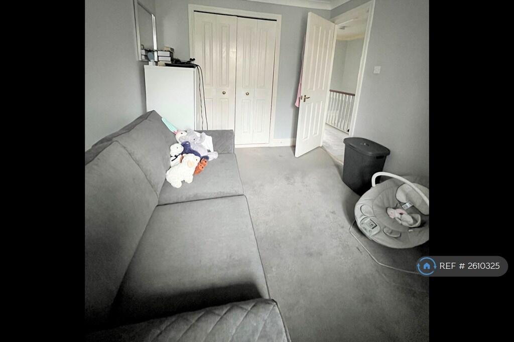 Bedroom 1 With Wardrobe