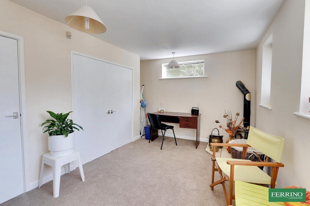 Study/Bedroom 5
