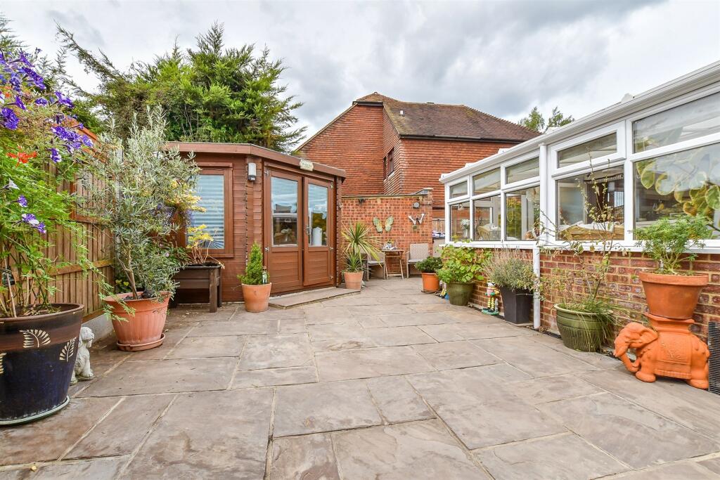 Workshop/Outbuildings