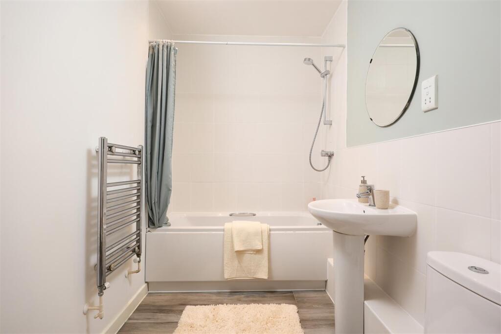 16 Wellesley Mews 17.JPG