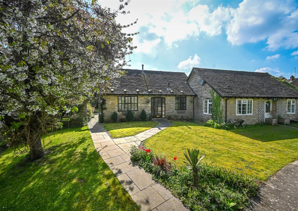 1 Manor House Close-26.jpg