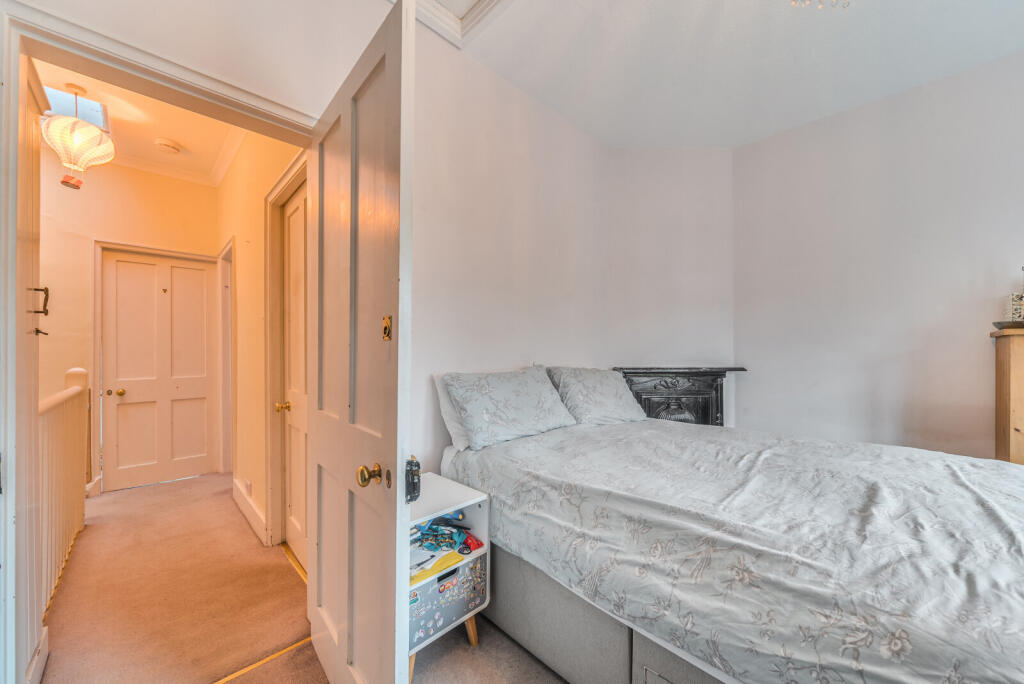 1376917-8-6911c84...