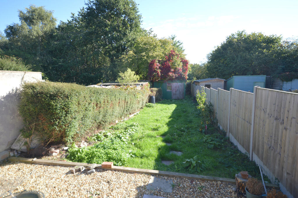 GARDEN 2.JPG