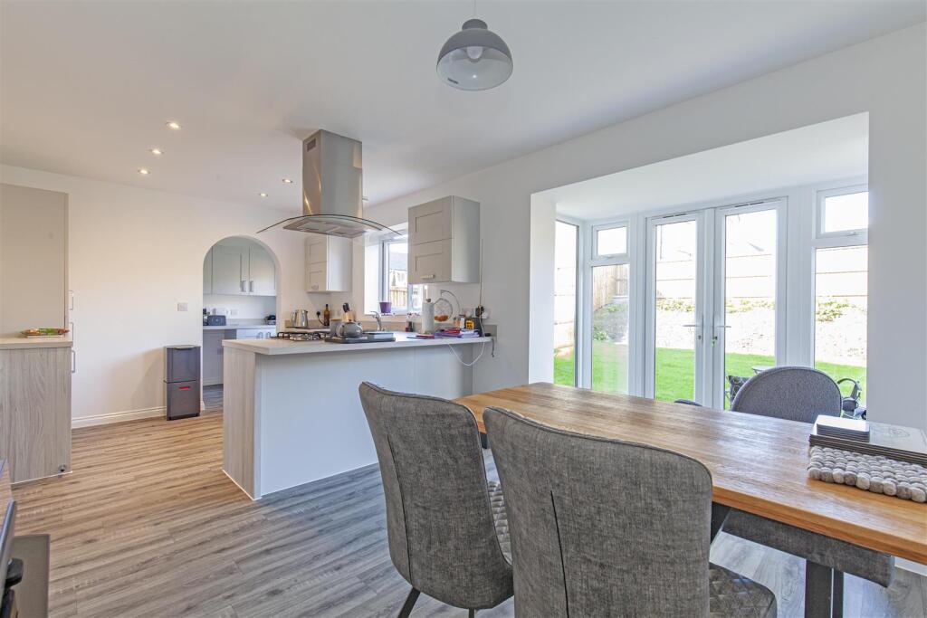 Kitchen-3.jpg