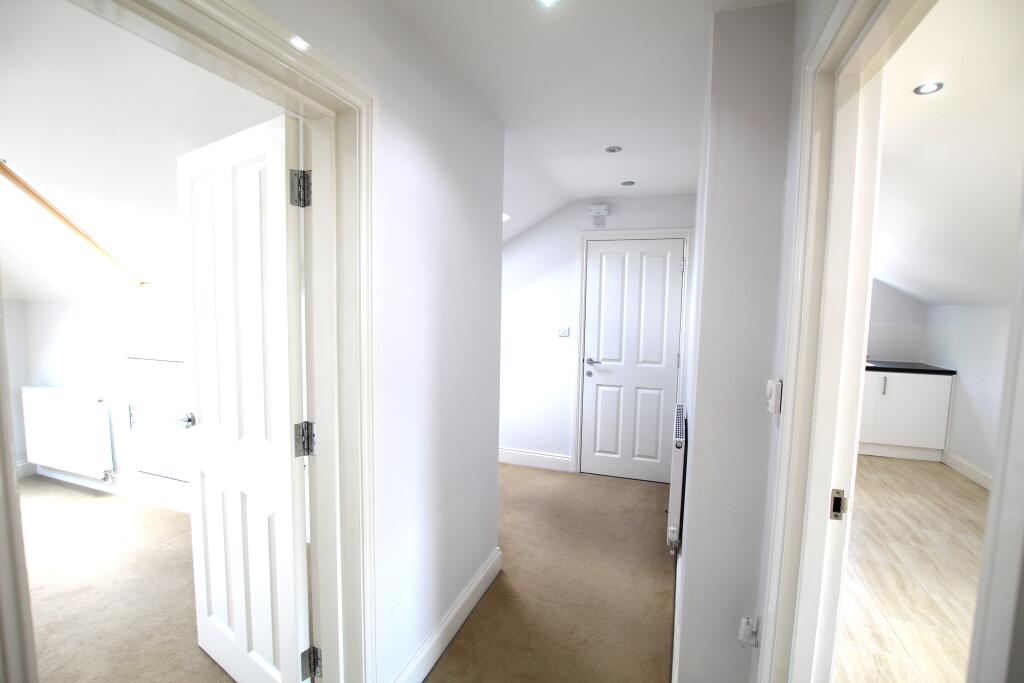 6 hallway.JPG