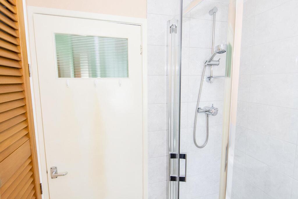 (Shower Room Photo Two)