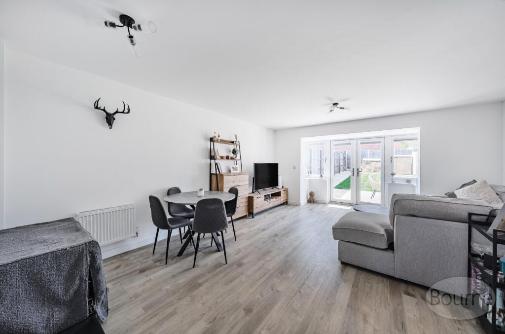 6f113fb7-f1fe-42e...