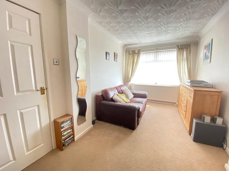 Sitting Room/ Bedroom 5
