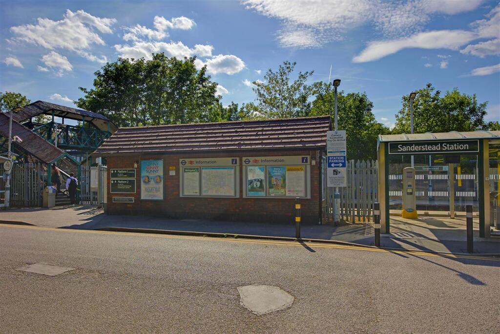 Sanderstead Station