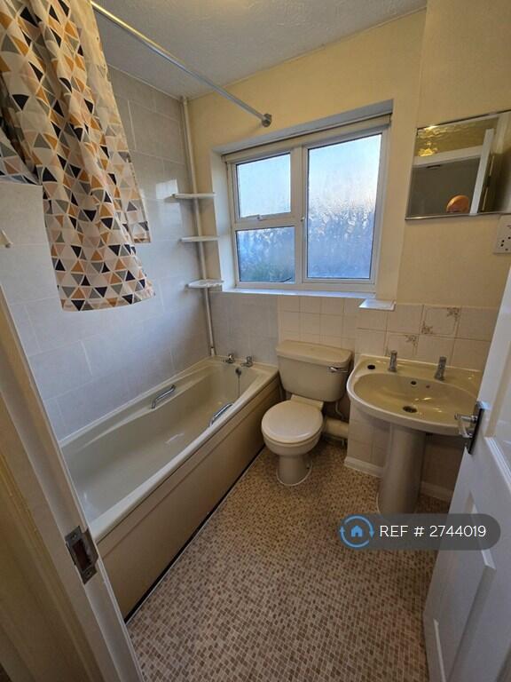 Chatton Close, Lower Earley, Reading, RG6