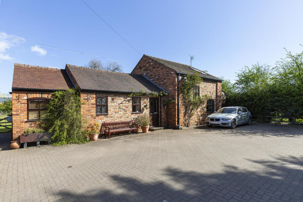 Annexe Exterior