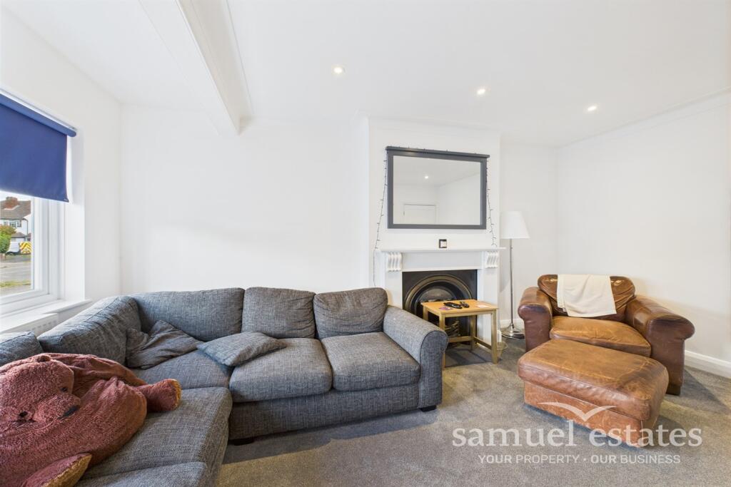 Living Room / Kitche