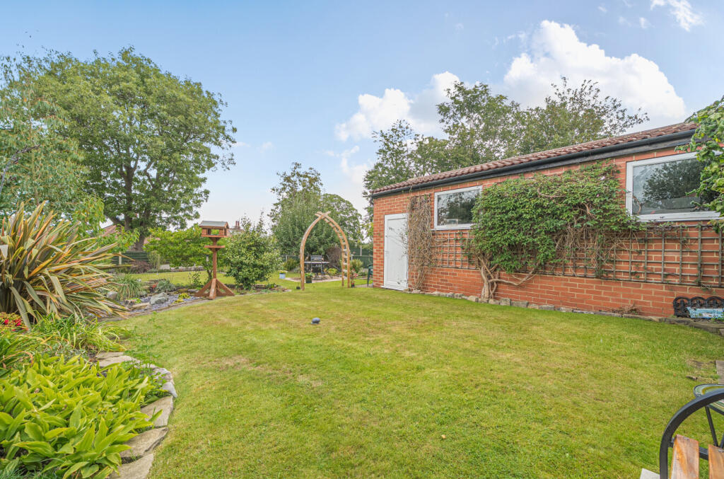 1347848-3-68b98d7...