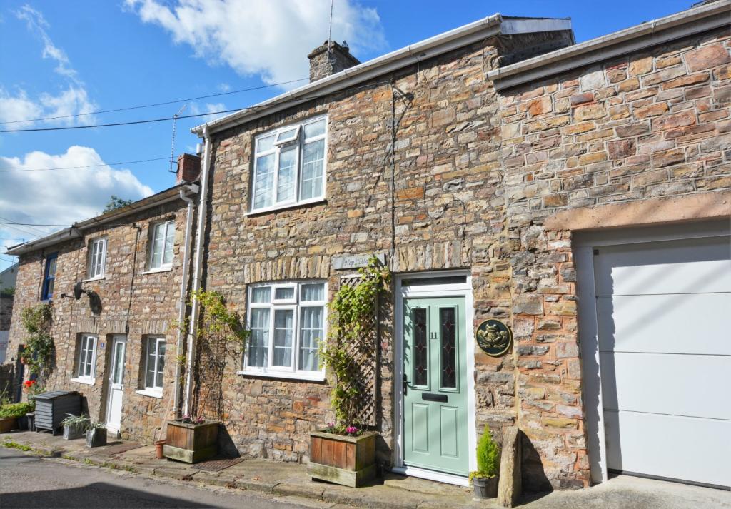 Bampton Seddons