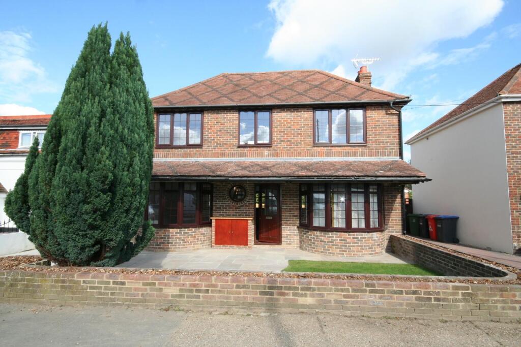 33 St Andrews Road EXT.JPG