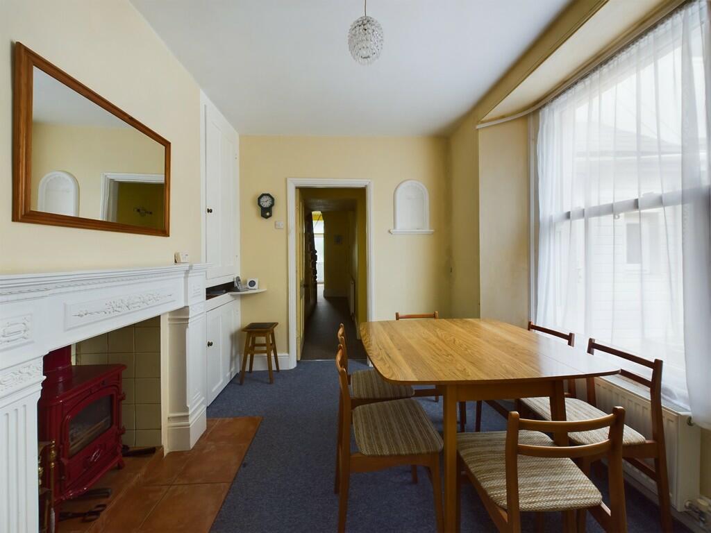 CAM03974G0-PR0024...