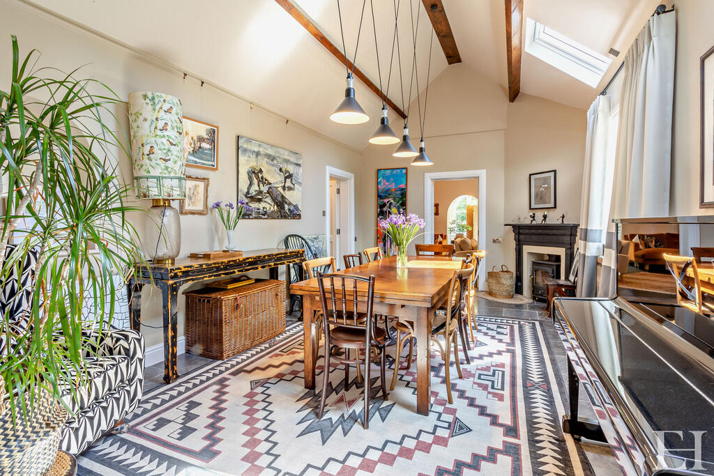 8654607-interiorW...