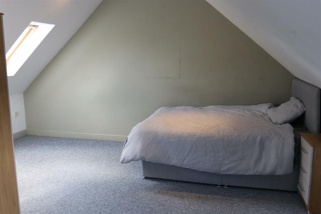 Room 6 En-suite
