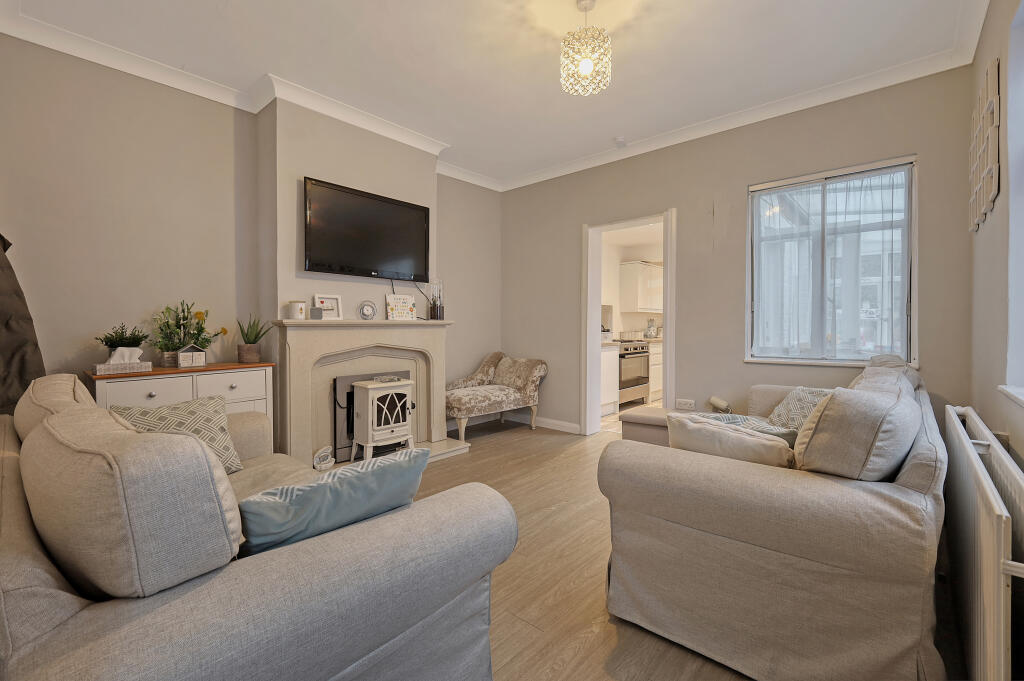 Lounge/Dining room